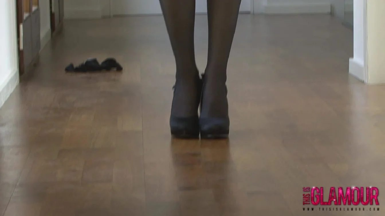 ThisIsGlamour Jessica Impiazzi Strips Nude BTS XXX